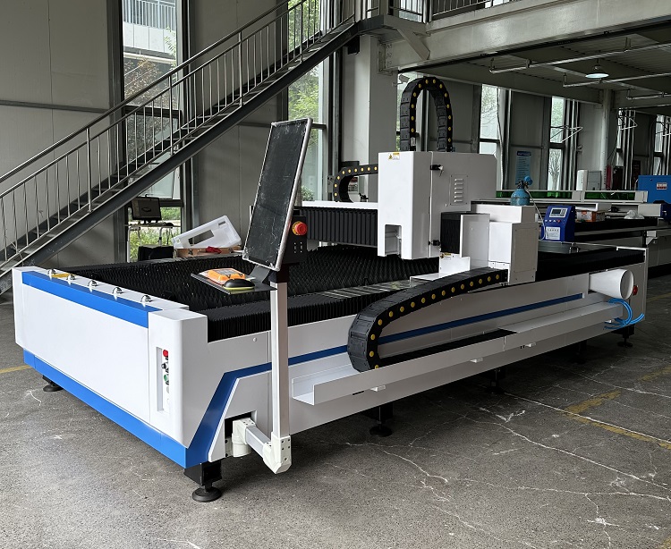 Один табличный волокно лазерный резак (11)