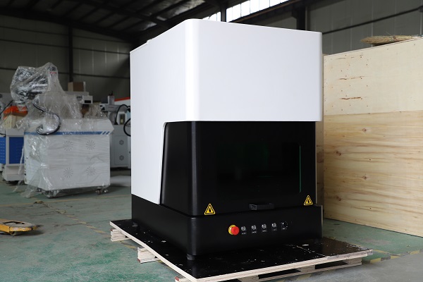 Fully enclosed high precision fiber laser marking machine 2