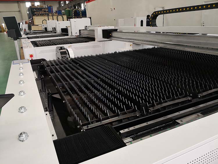 One Table Fiber Laser Marker (35)