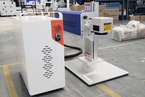 Волоконно -лазерная маркировочная машина