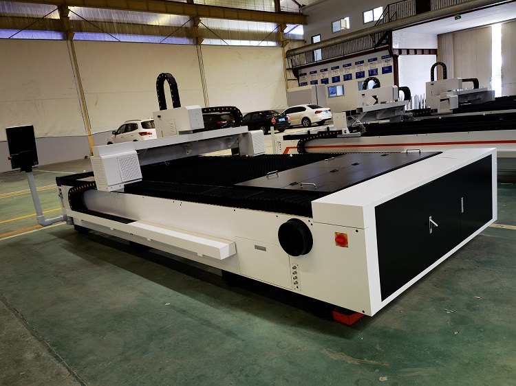 Один табличный волокно лазер (8)