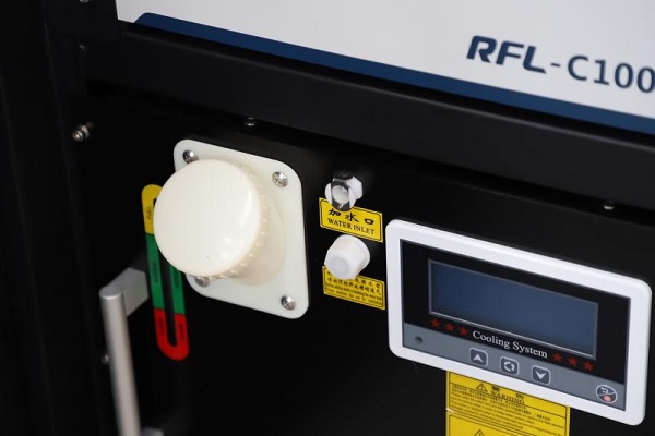 Лазерный сварщик детали